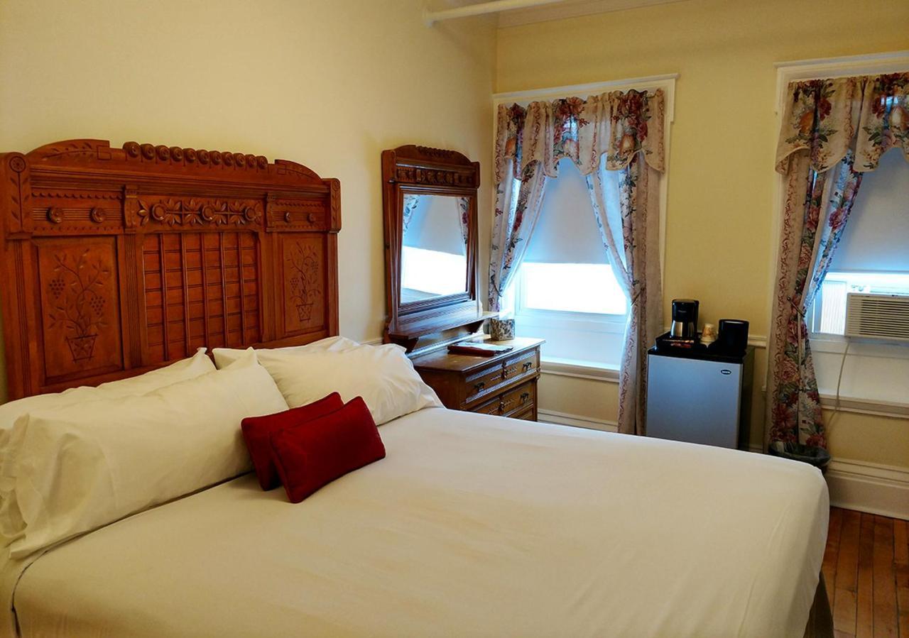 Thayers Inn Littleton Extérieur photo